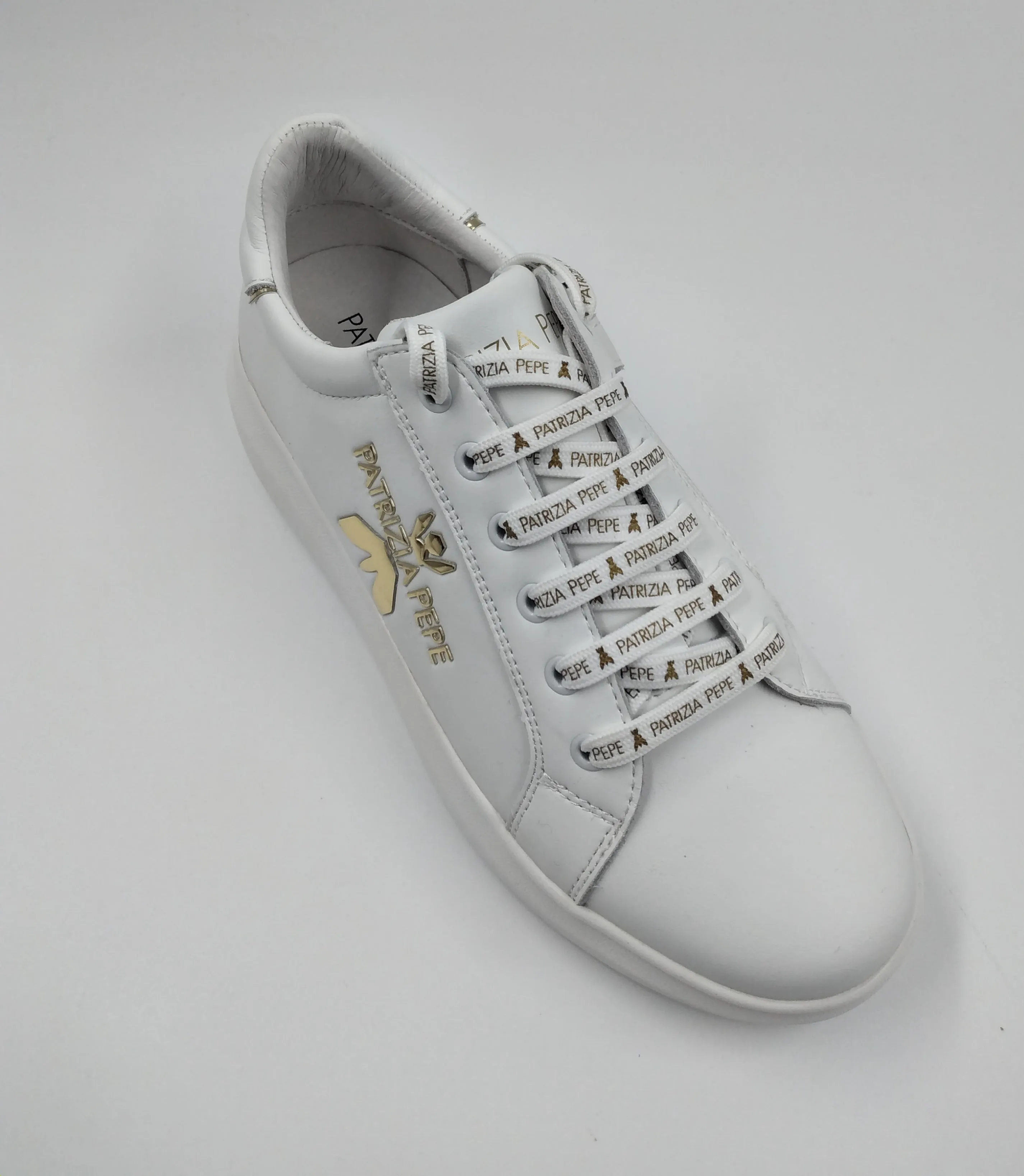 SNEAKERS LOGO GOLD